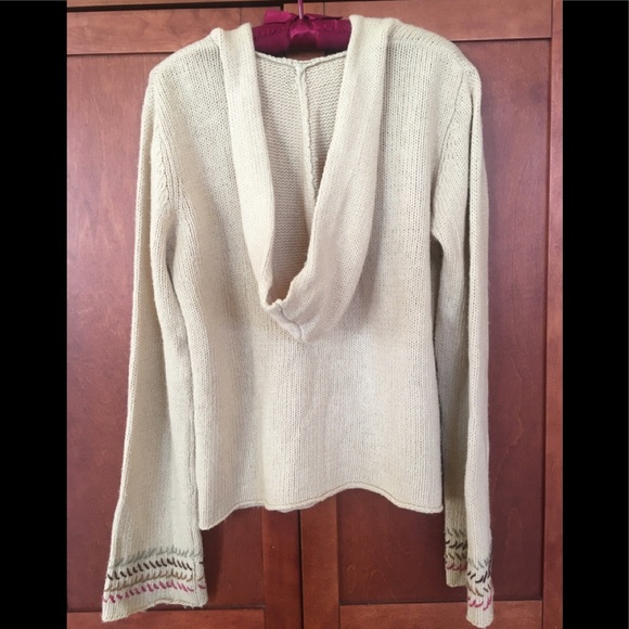 Snowflake Sweater - Picture 2 of 3